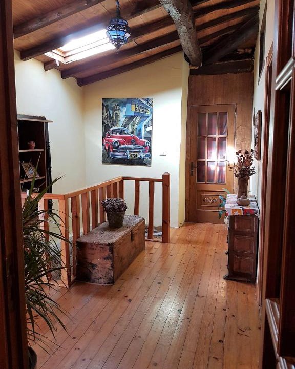 Nogueira de Ramuin House | La Casa de las Rocas - En la Ribeira Sacra