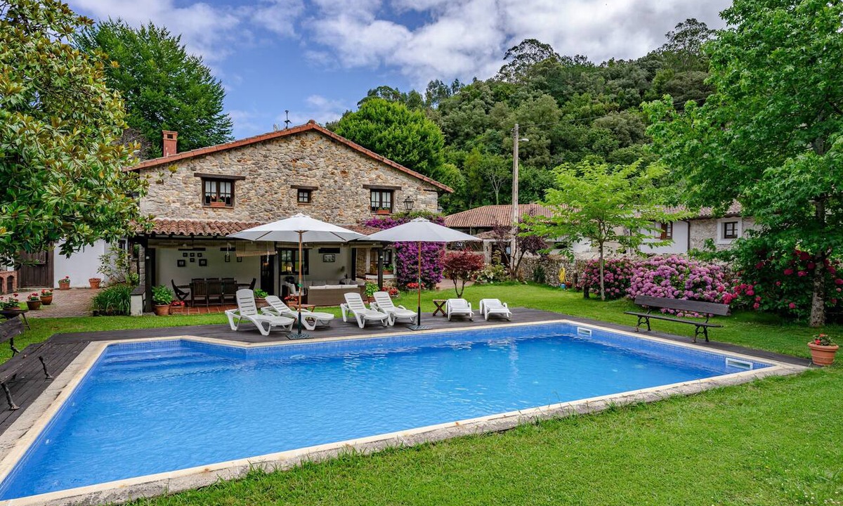 Pando House | La Casa De Torre—Charming House with Pool in Ribadesella
