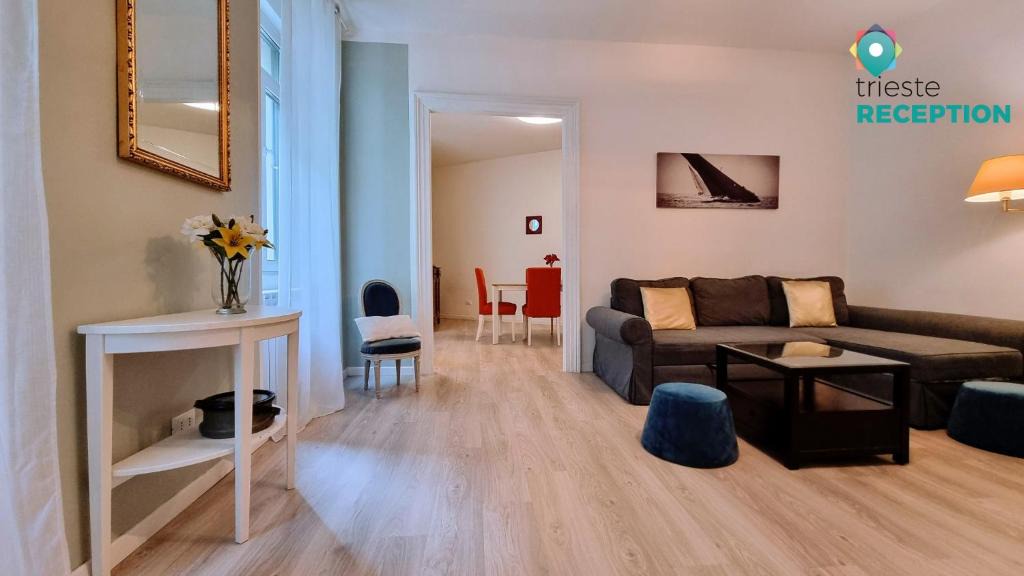 Trieste City Centre Apartment | La Casa Dei Leoni