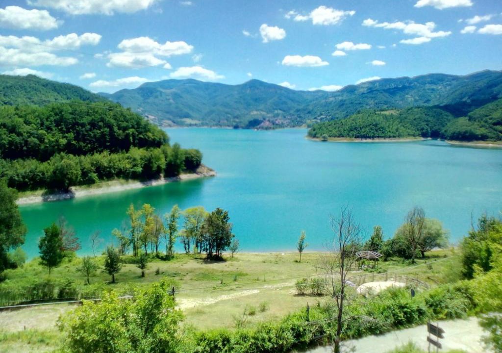 Rocca Sinibalda House | La casa del lago