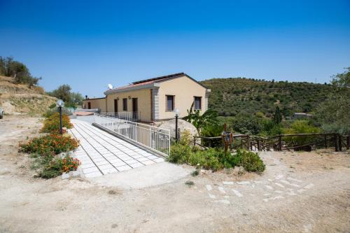 Patti House | La Casa Del Priore