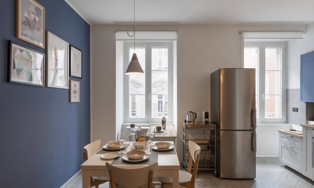 Citta Nuova-Barriera Nuova-San Vito-Citta Vecchia Apartment | La Casa in Viale, short term rent apartment