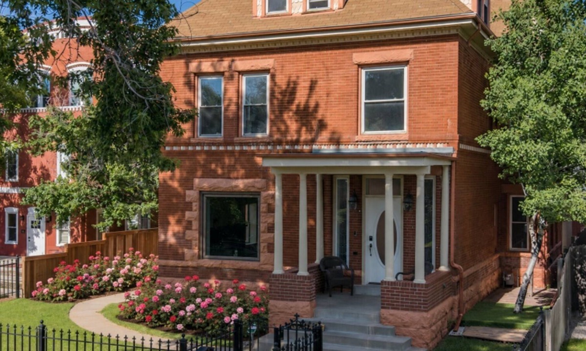 Highland House | La Casa Vallejo - 4BD Highlands Luxury w Beautiful Yard & in the heart of Denver