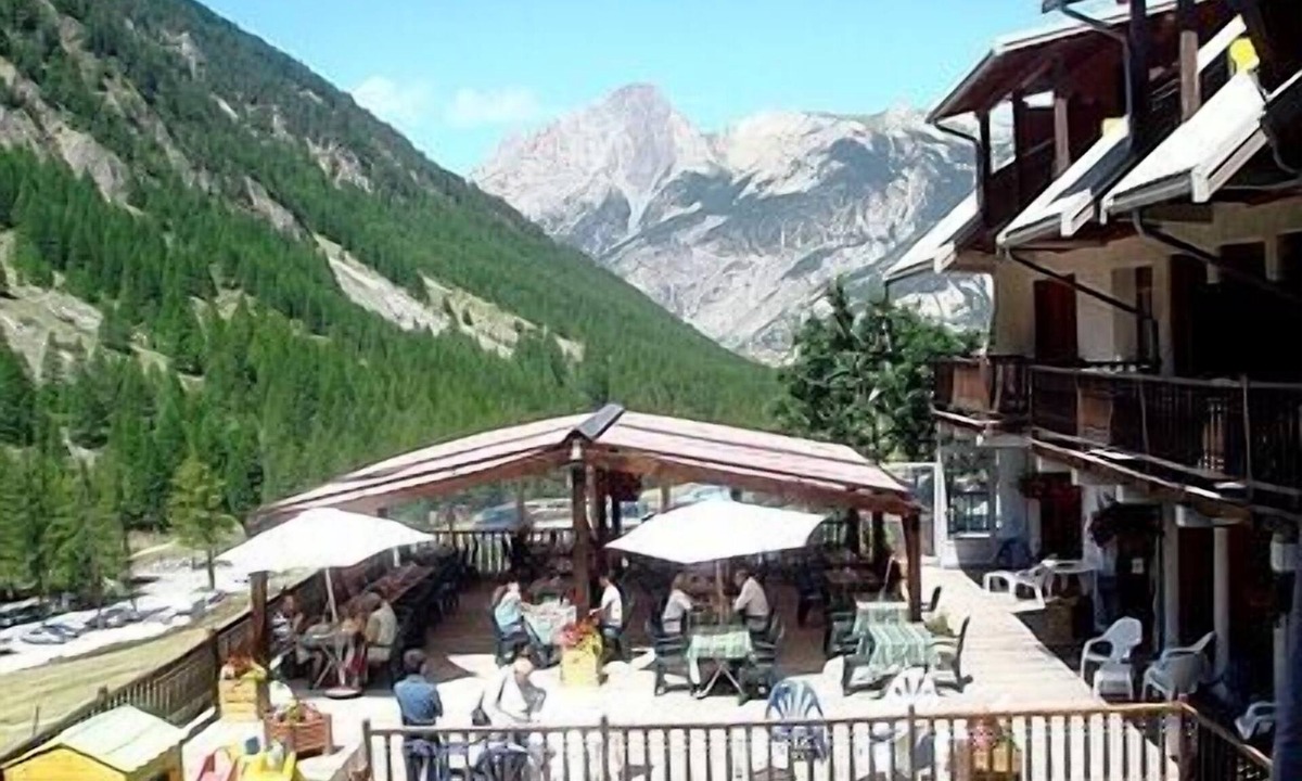 Ceillac Hotel | La Cascade