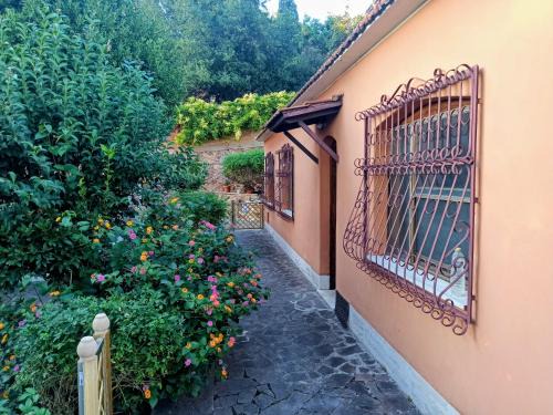 Suburbio VII Portuense Apartment | La casetta di Rosanna