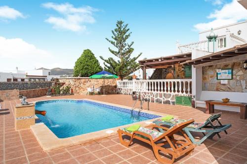 Tias House | La Casona