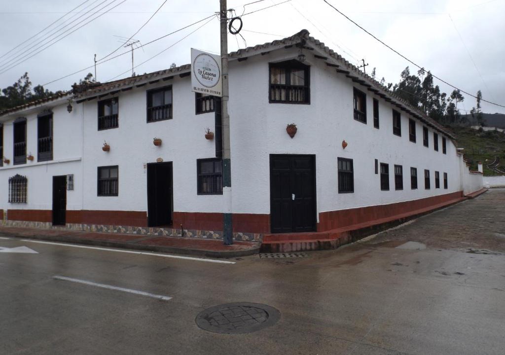 Iza Hotel | La Casona Nuñez