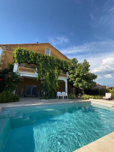 Caromb Bed & Breakfast | La Cassiopée