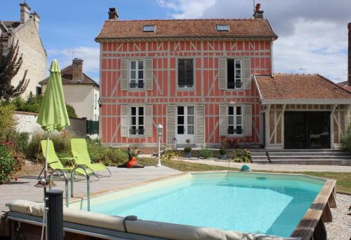 Sainte-Savine Bed & Breakfast | La chabrouchine