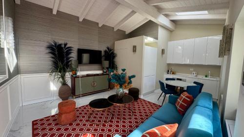 Parma City Centre Apartment | La Chartreuse Luxury Suites 4