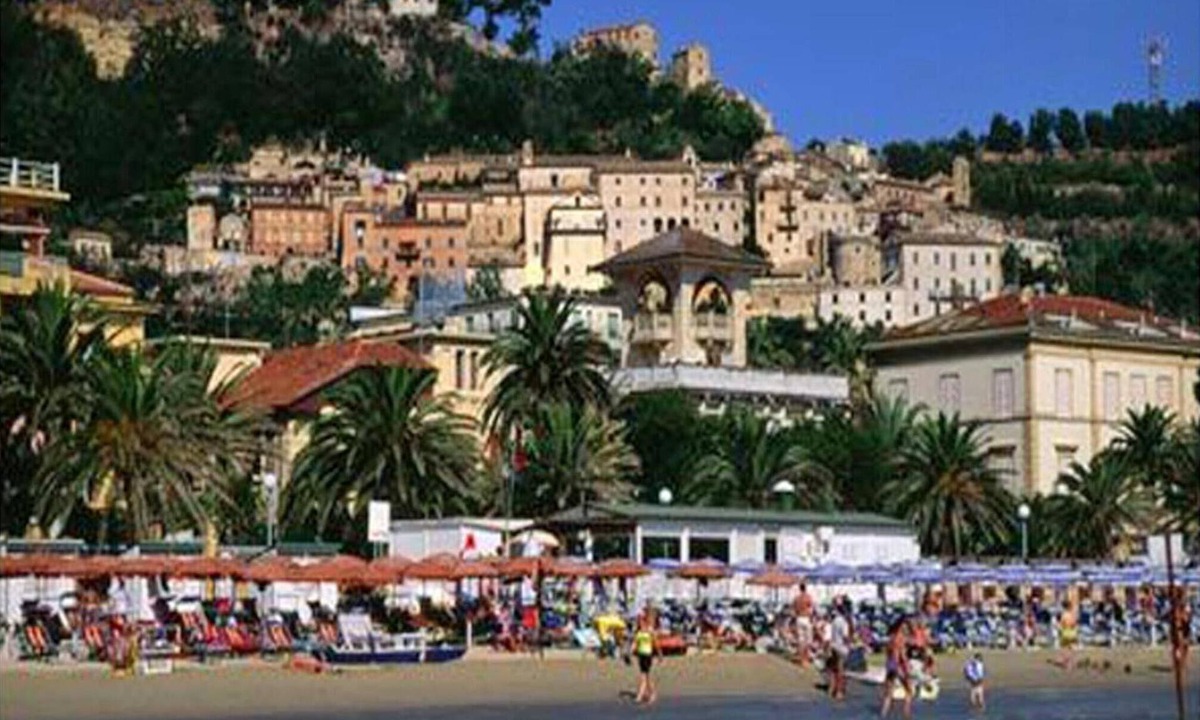 Carassai House | La Cicala