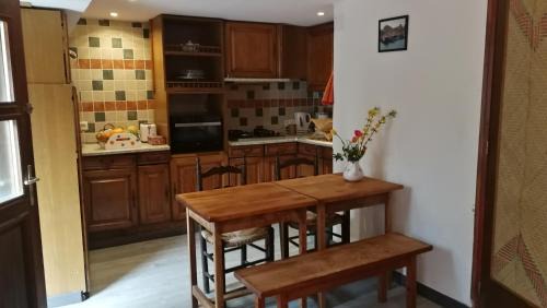 Casteil House | La Cirerole