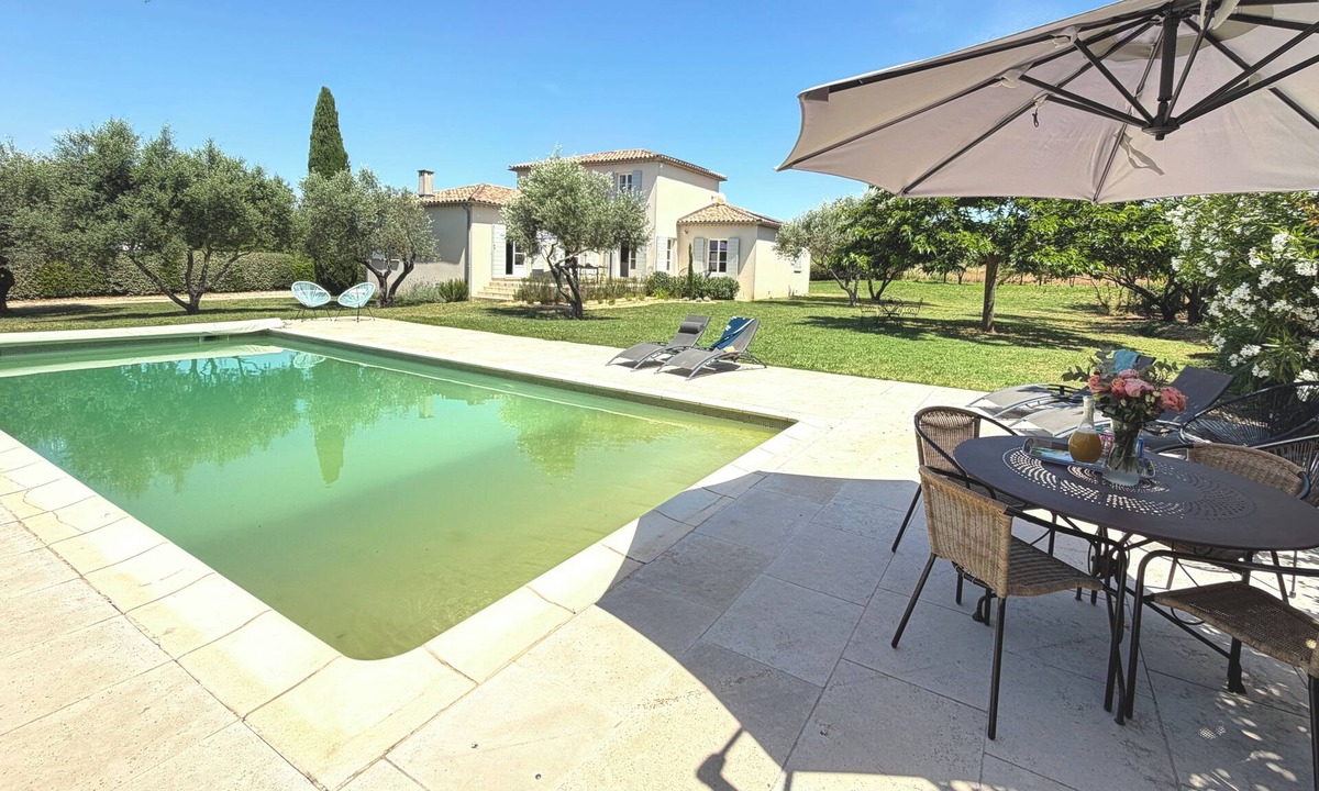 Flaux House | La Colline Villa with Heated Pool