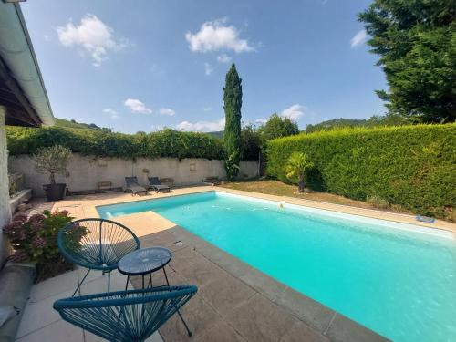 Le Perreon House | La Commanderie - Le Perreon