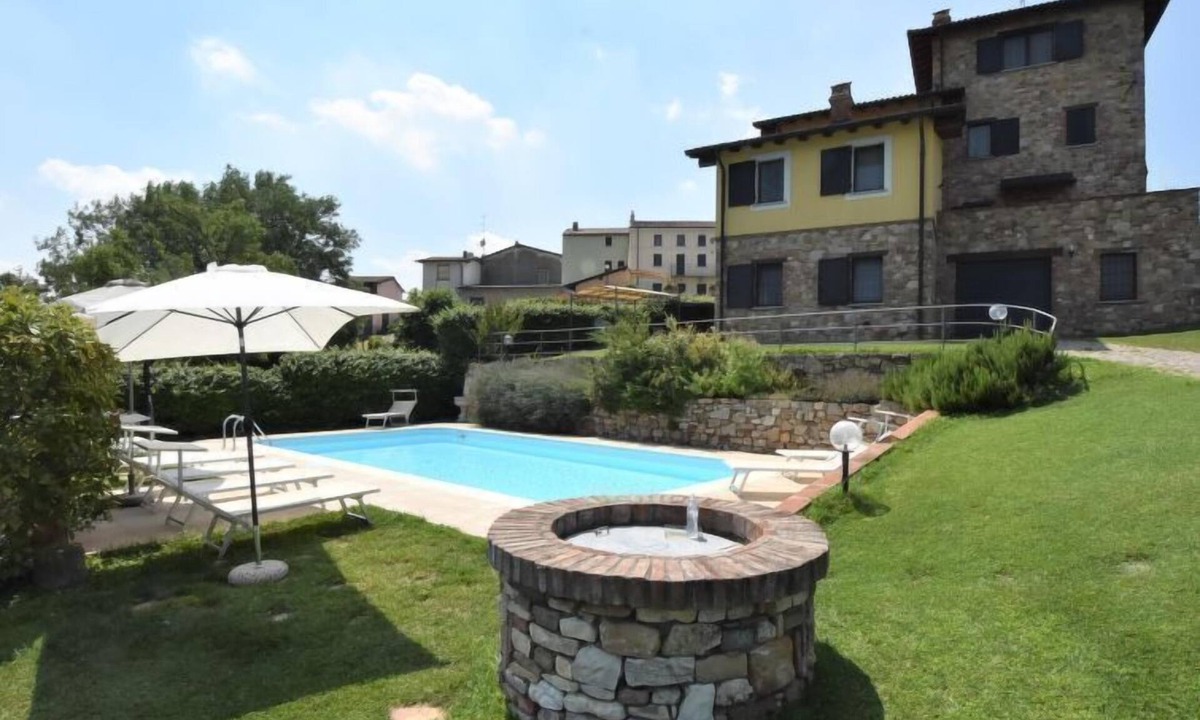 Castana House | La Corte Bricca (Trilo Torretta) by Interhome