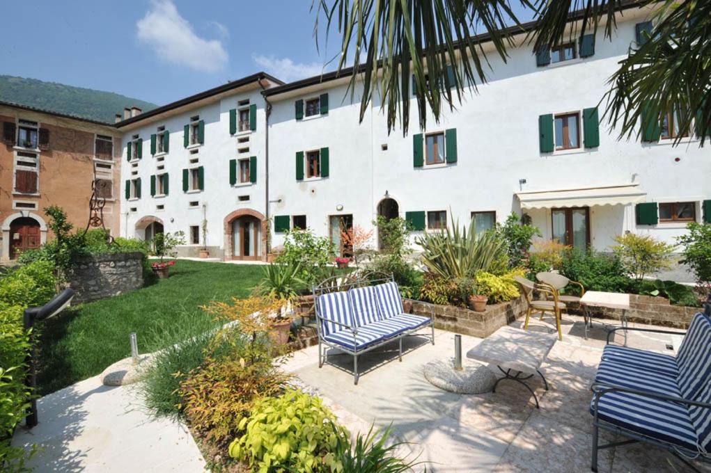 Pesina Spezie Apartment | La Corte dei Limoni