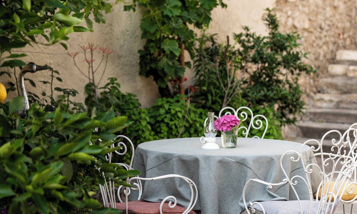 Gavardo Bed & Breakfast | La Corte dell'Elmo B&B