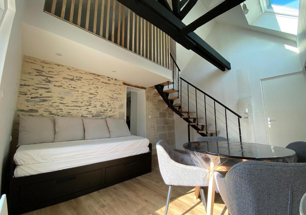 Saint-Serge Apartment | La Douce Angevine - Le Perroquet