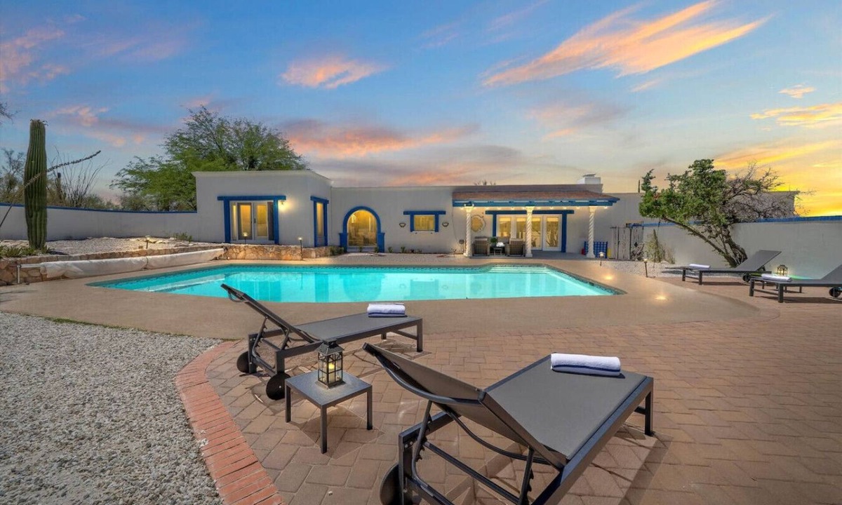 Catalina Foothills Estates House | La Encantada Luxe Desert Retreat