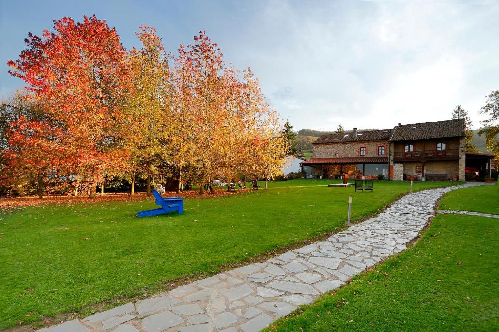 Cabuenes Hotel | La Ermita de Deva