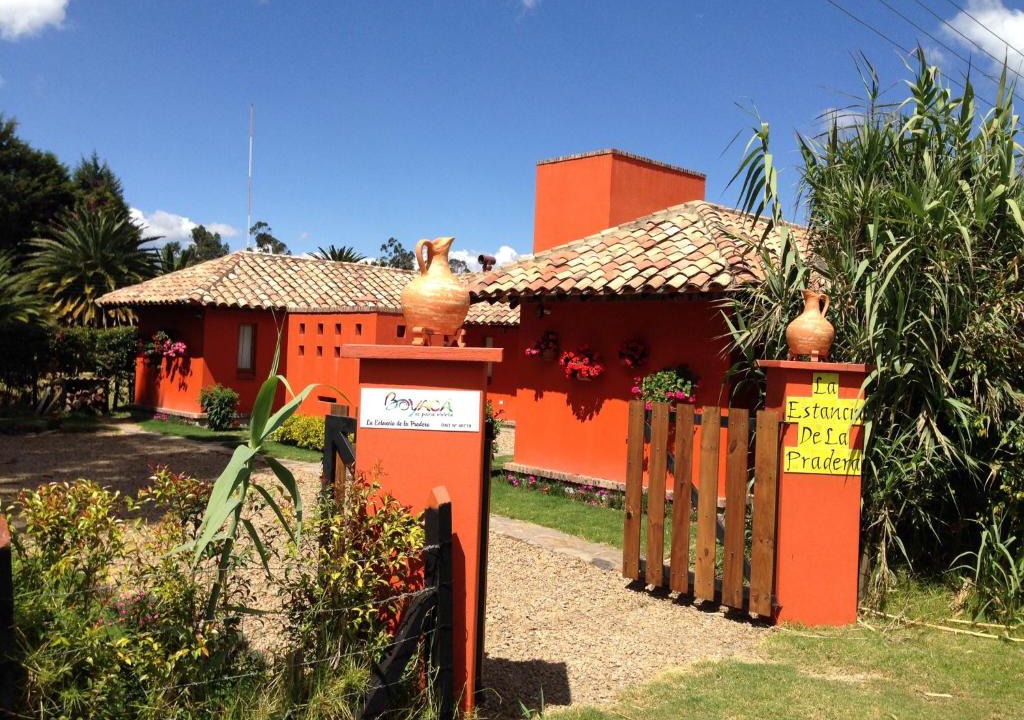 Nobsa House | La Estancia de la Pradera Cabana Fiba