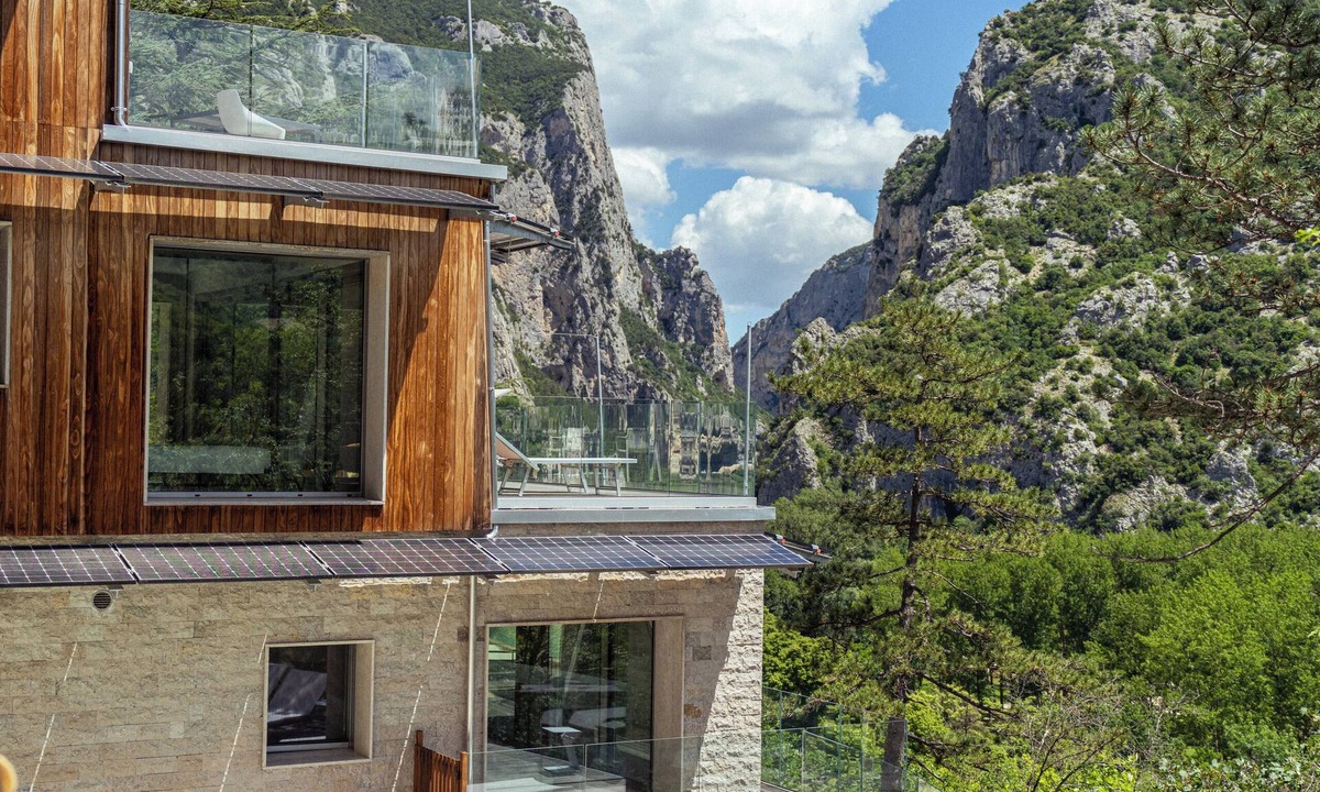 Furlo Bed & Breakfast | LA FORESTALE Luxury Ecolodge