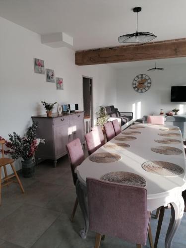 Binas House | La grange de Binas, grande maison spacieuse avec jardin