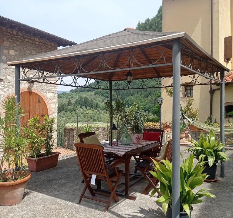 Pontassieve Apartment | LA GUELFA 64