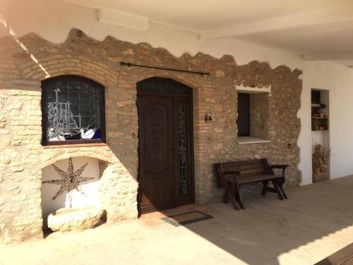 L'Aldea House | La iaia Merce