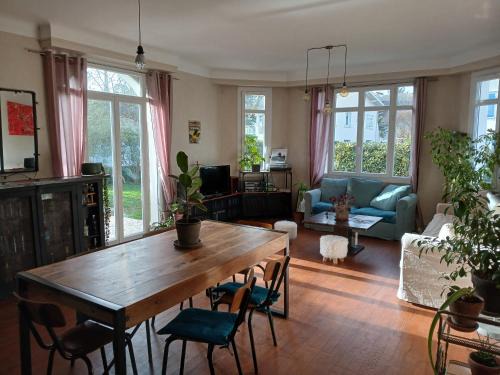 Jurancon House | La Jarria