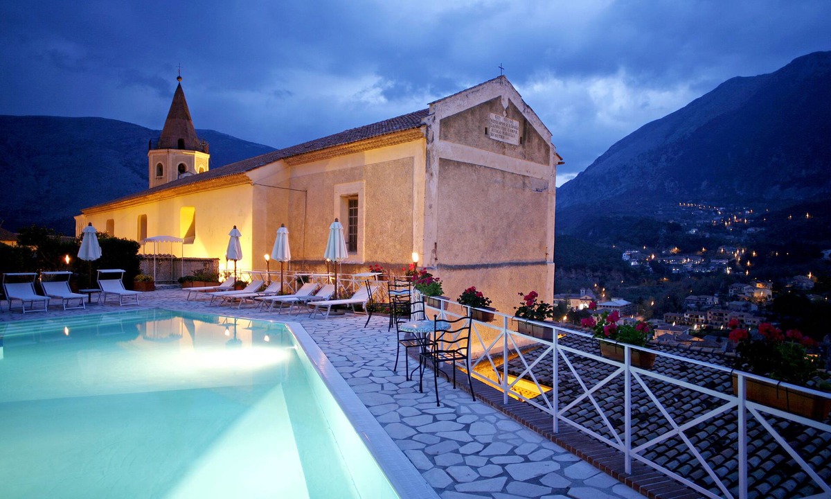 Maratea Hotel | La Locanda delle Donne Monache
