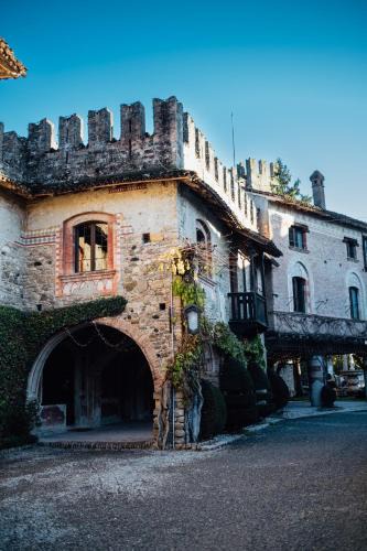 Grazzano Visconti House | La Locanda di Grazzano Visconti
