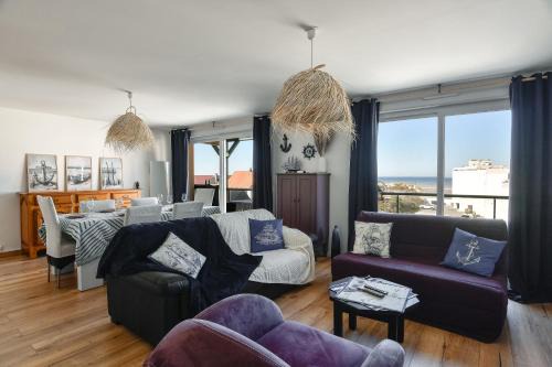 Sainte-Cecile-Plage Apartment | La Madély