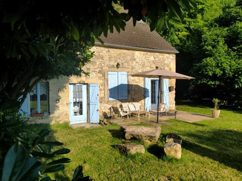 Paissy House | La Maison bleue Paissy