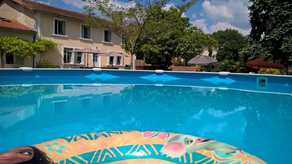 Saint-Privat-des-Pres House | 'La Maison Catalpa' French Farmhouse with Pool & Jaccuzi