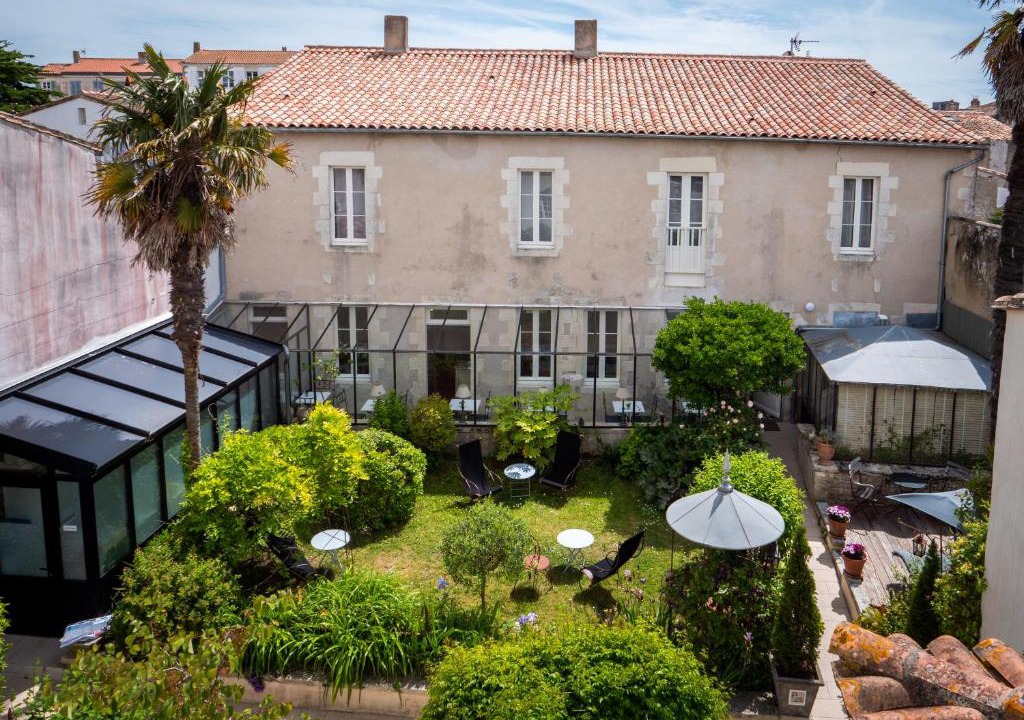 Saint-Martin-de-Re Hotel | La Maison Douce