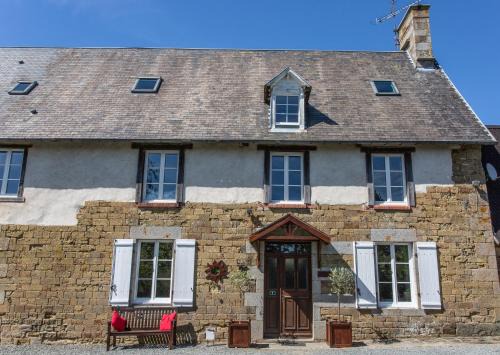 Percy-en-Normandie House | La Maison du Chene