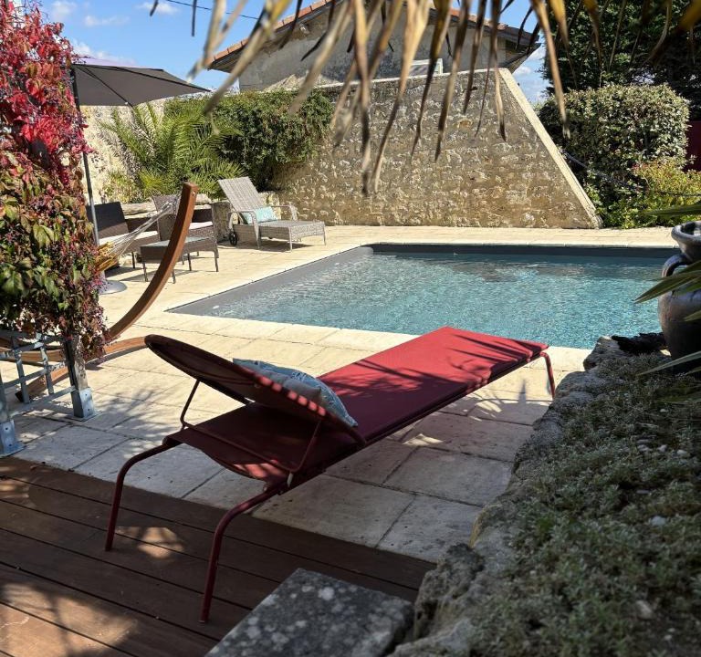 Saint-Estephe Bed & Breakfast | LA MAISON JEROBOAM