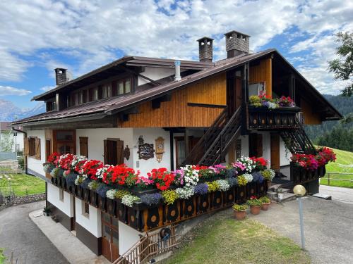 Dosoledo House | La Maisonette 1878