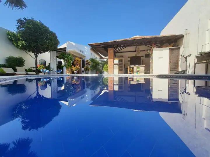 Honda House | La Mala Crianza