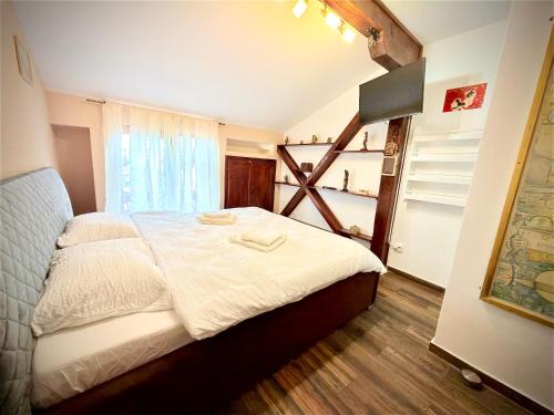 Campulung Apartment | La Mansardă