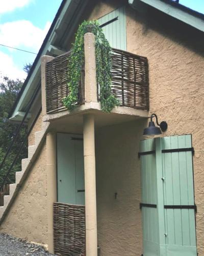Arette House | LA MIELLERIE MAISON ENTIERE 10 pers ISSOR