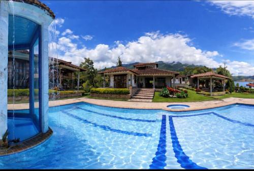 Calima House | La Mona
