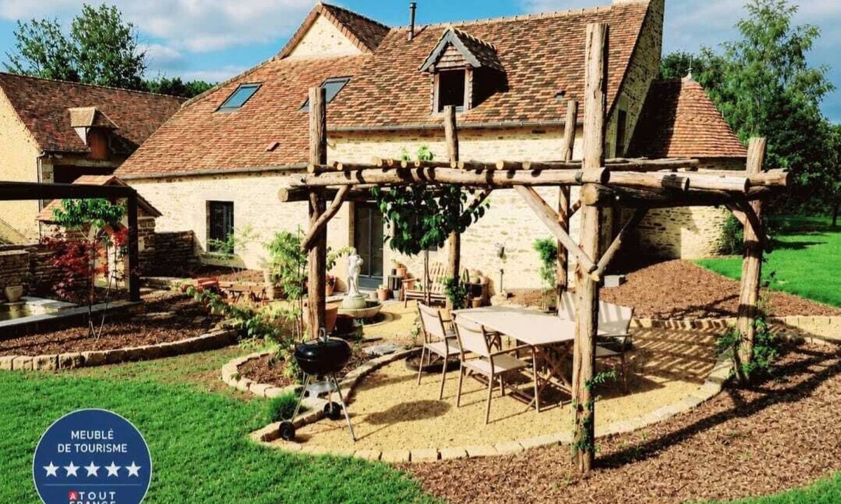 Saint-Denis-sur-Sarthon House | La Nuit D'Etang