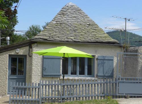 Saint-Hostien House | La P'tite Maison
