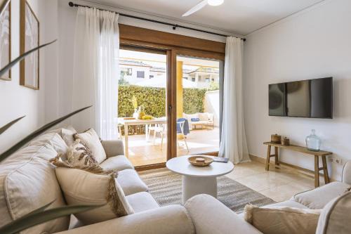 Platja de l'Arenal Apartment | La Palmera