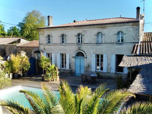 Saint-Genes-de-Blaye Bed & Breakfast | La Parenthèse des Vignes