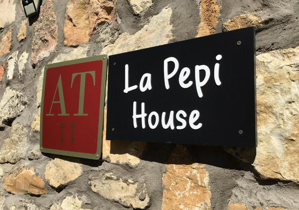 Arcones Apartment | la Pepi house 2