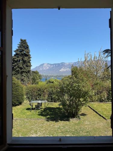 Le Bourget-du-Lac Villa | La petite maison dans la prairie