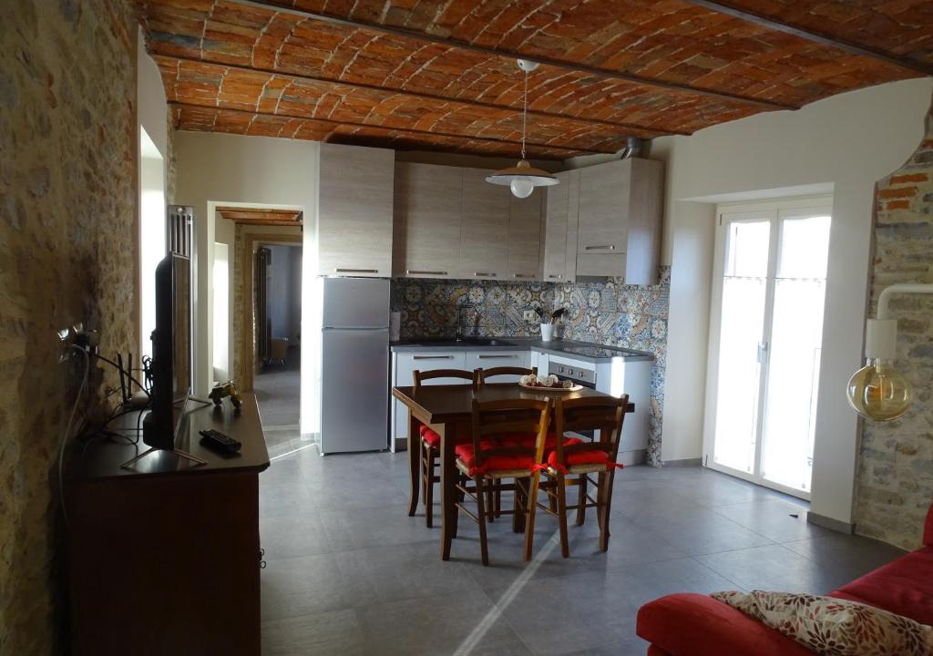 Murazzano Apartment | La Piazza - Appartamenti Vacanza